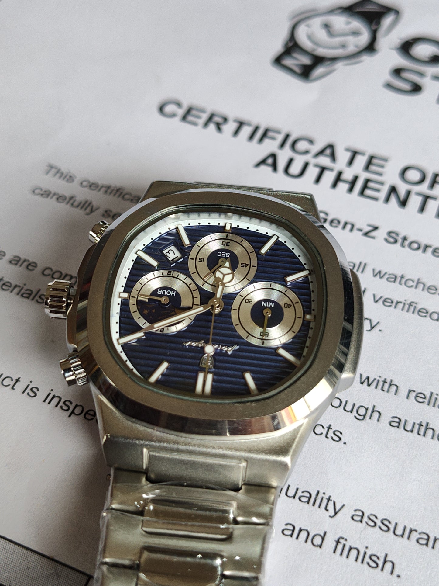 Sporty Blue Textured Dial Chronograph Watch - Silver Stainless Steel Bracelet